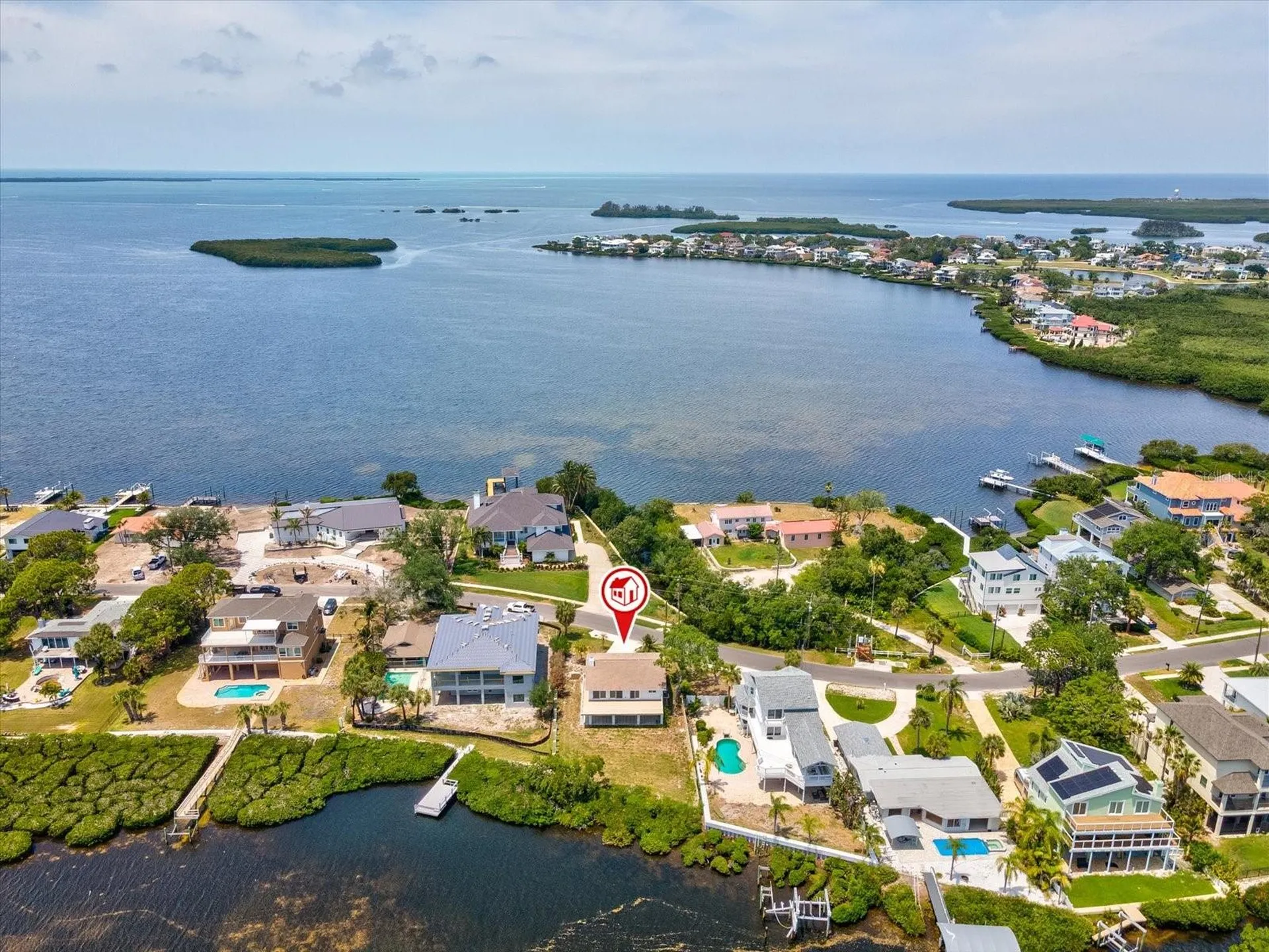 1647 Sea Breeze Drive Tarpon Springs FL 34689
