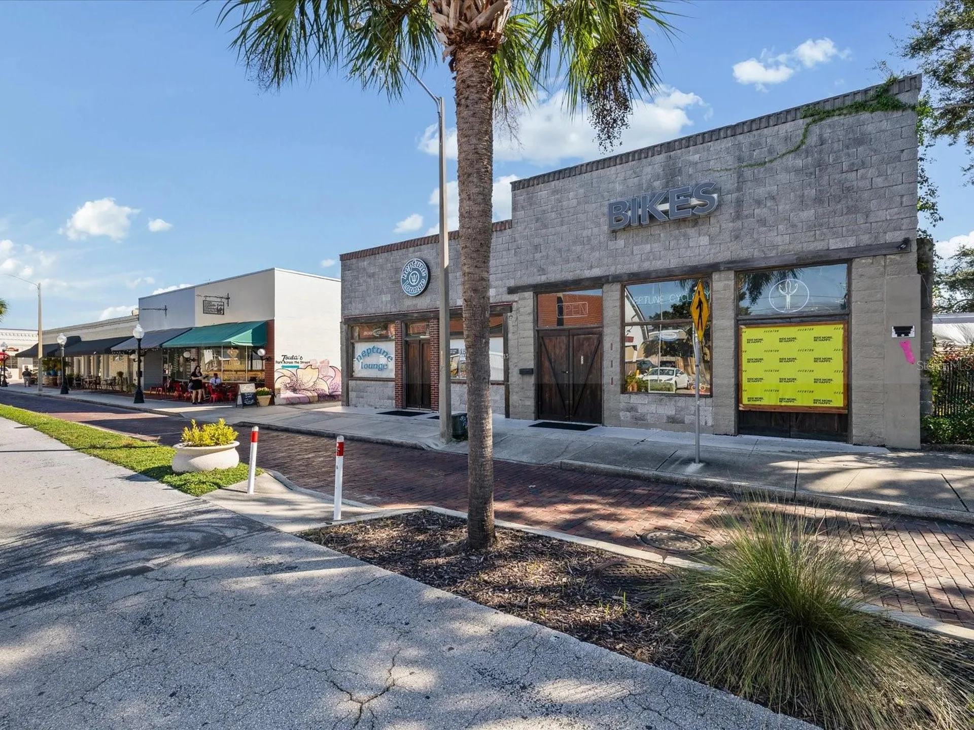 1647 Sea Breeze Drive Tarpon Springs FL 34689