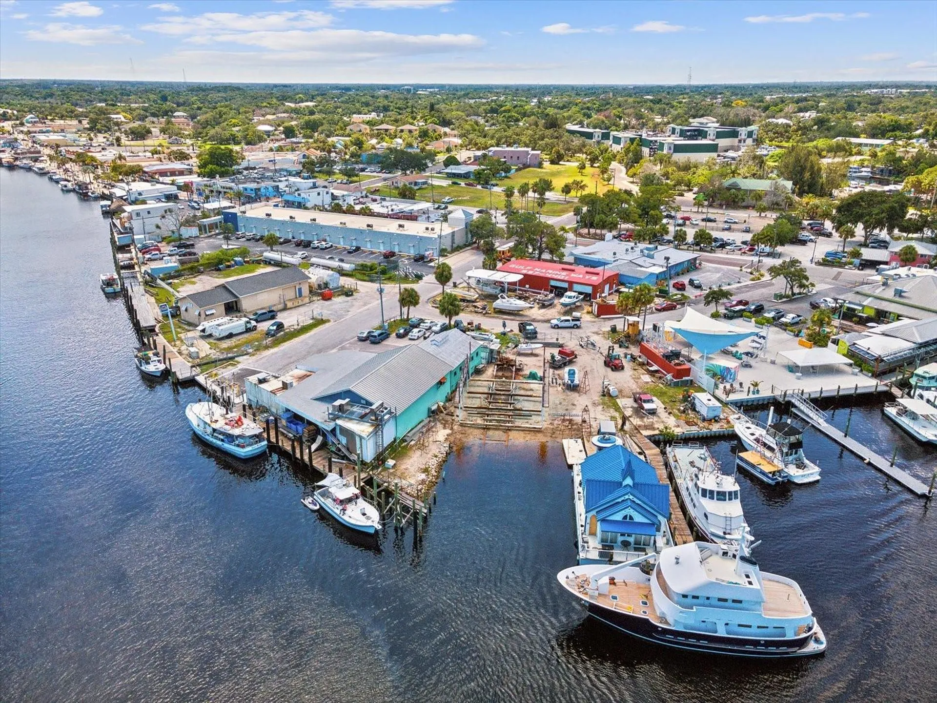 1647 Sea Breeze Drive Tarpon Springs FL 34689