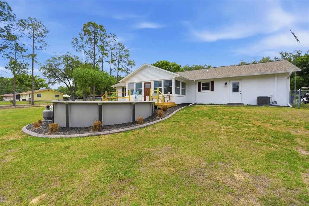 39825 Sunburst Drive Dade City FL 33525