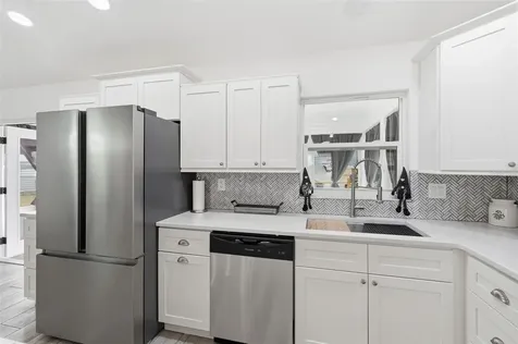 39825 Sunburst Drive Dade City FL 33525