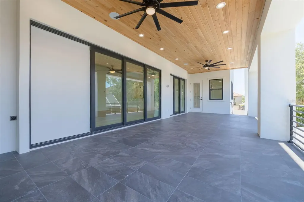 6012 Kipps Colony Drive E Gulfport FL 33707