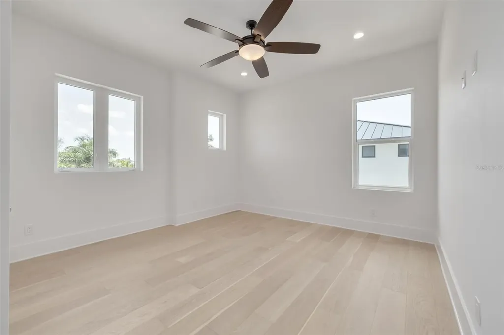 6012 Kipps Colony Drive E Gulfport FL 33707