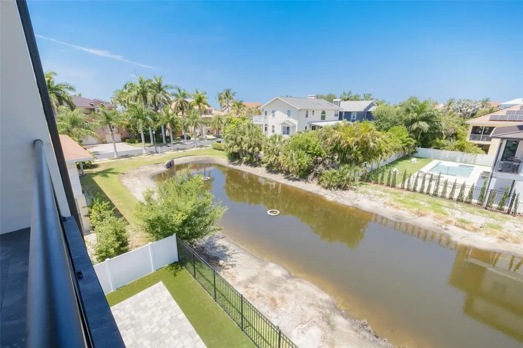 6012 Kipps Colony Drive E Gulfport FL 33707