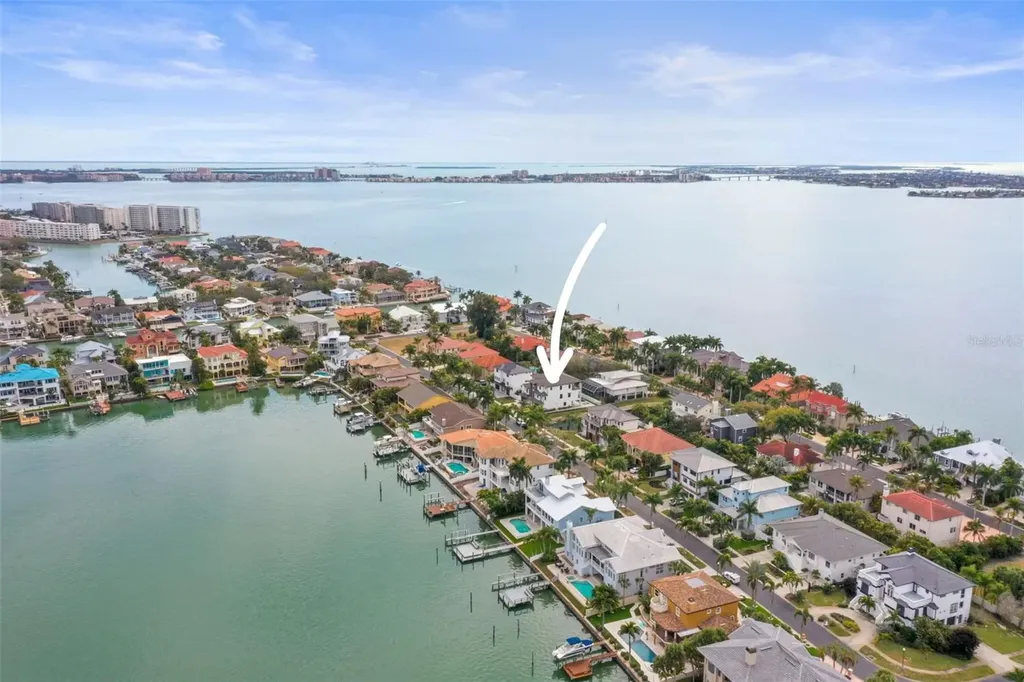 6012 Kipps Colony Drive E Gulfport FL 33707