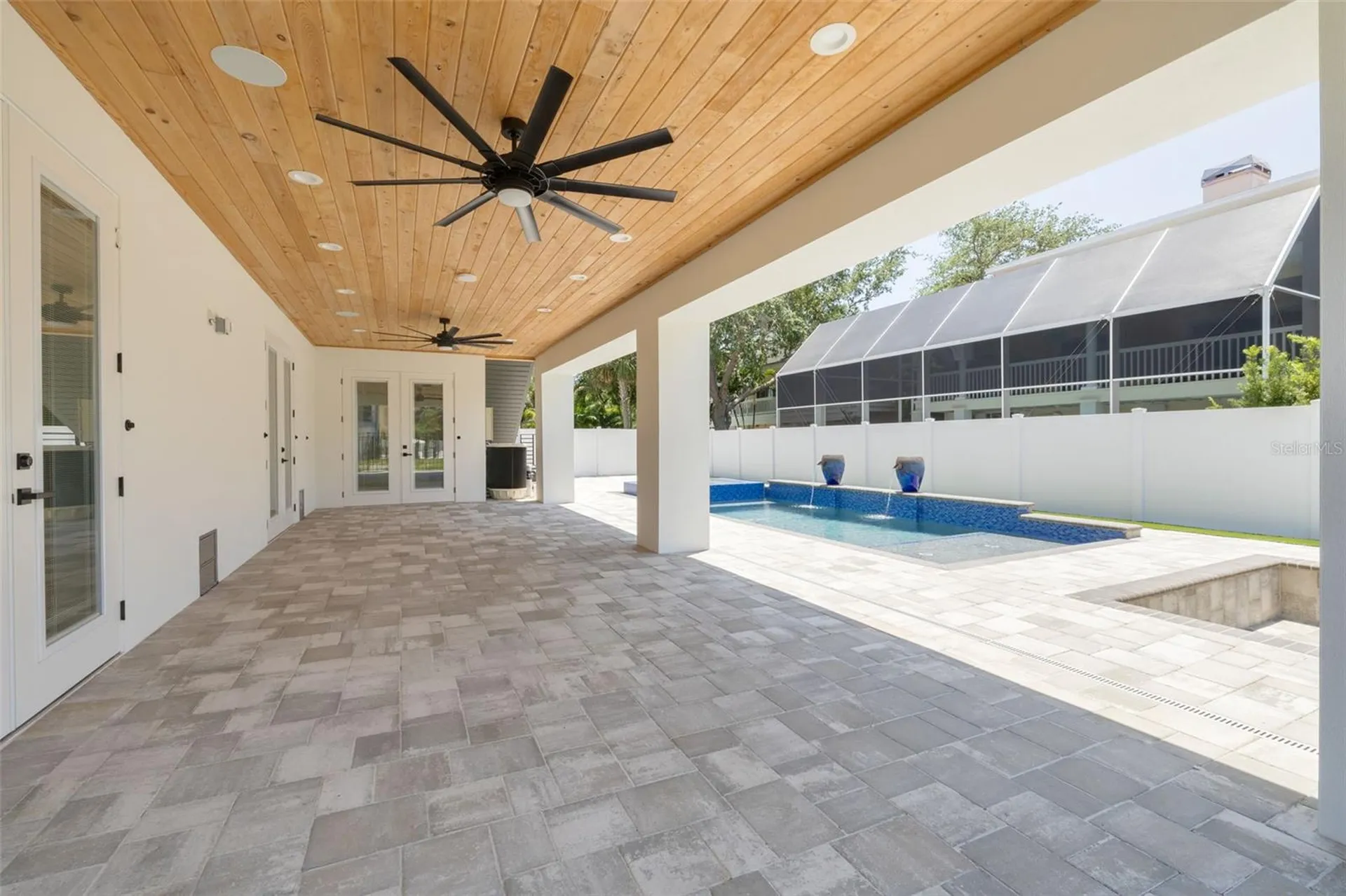 6012 Kipps Colony Drive E Gulfport FL 33707
