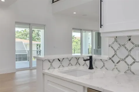 6012 Kipps Colony Drive E Gulfport FL 33707