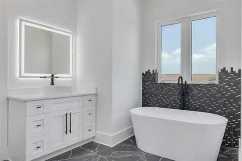 6012 Kipps Colony Drive E Gulfport FL 33707