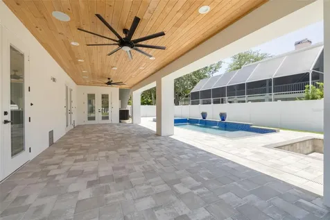 6012 Kipps Colony Drive E Gulfport FL 33707