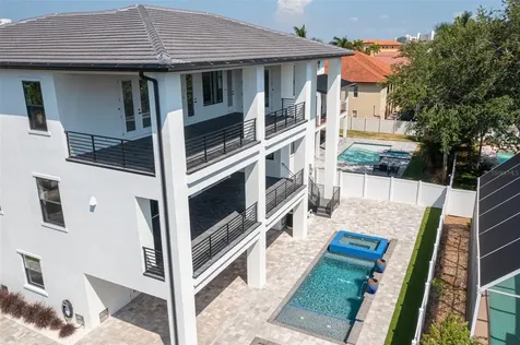 6012 Kipps Colony Drive E Gulfport FL 33707