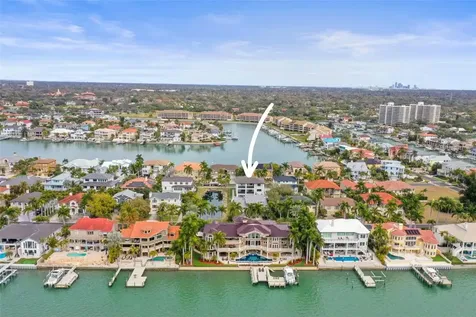 6012 Kipps Colony Drive E Gulfport FL 33707