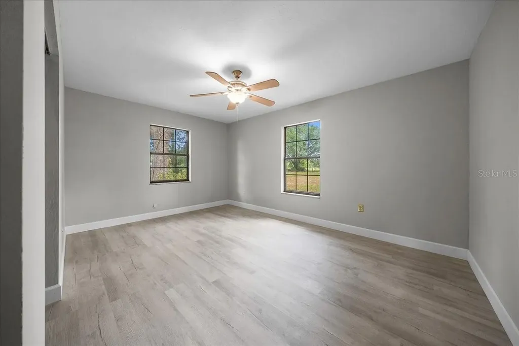 1869 SW 32nd Place Bell FL 32619