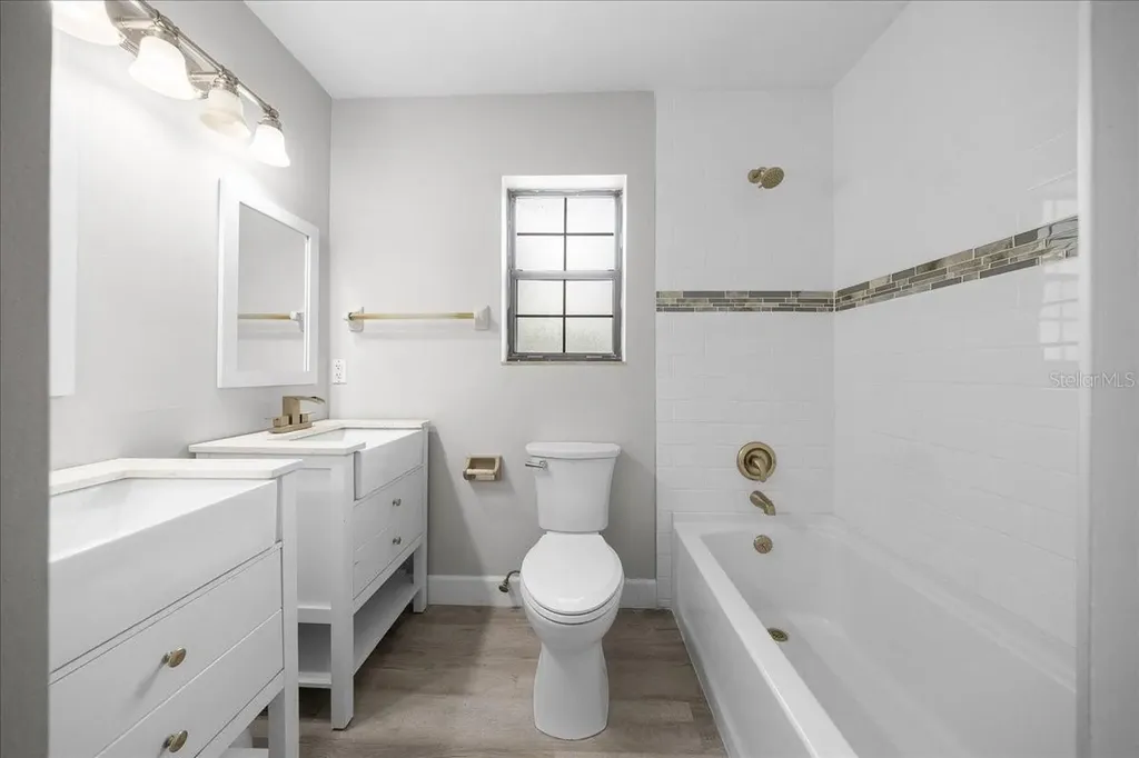 1869 SW 32nd Place Bell FL 32619