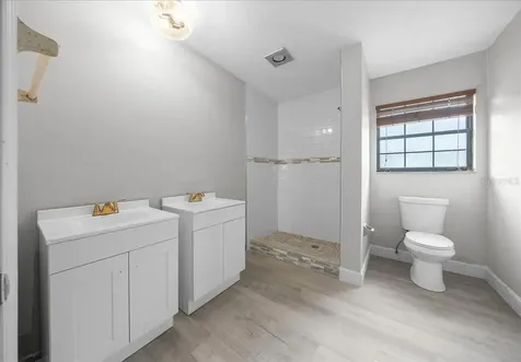 1869 SW 32nd Place Bell FL 32619
