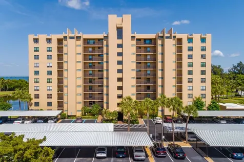 2620 Cove Cay Drive Clearwater FL 33760