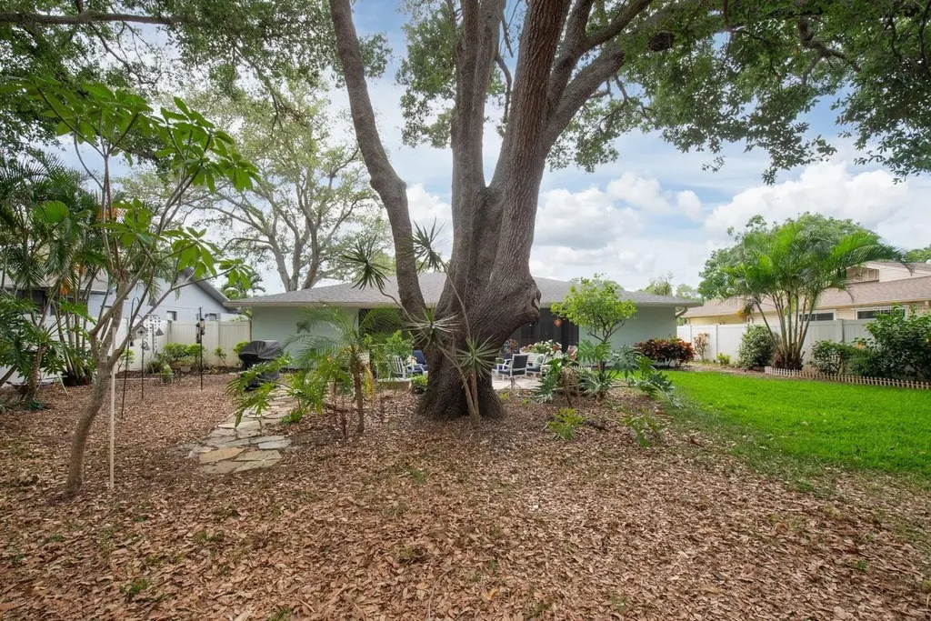 2017 Kamensky Road Clearwater FL 33763