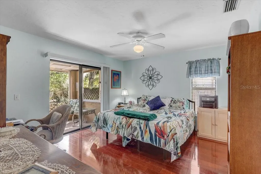 222 Glenwood Avenue Osprey FL 34229