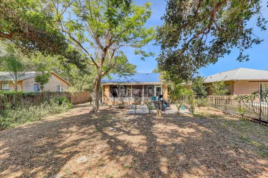 222 Glenwood Avenue Osprey FL 34229