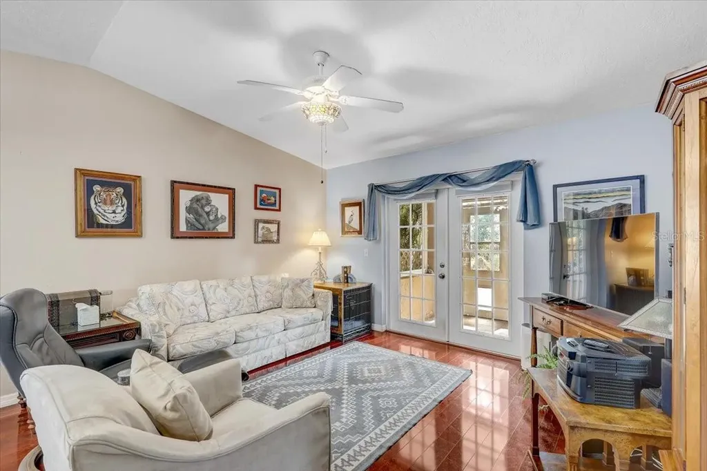 222 Glenwood Avenue Osprey FL 34229