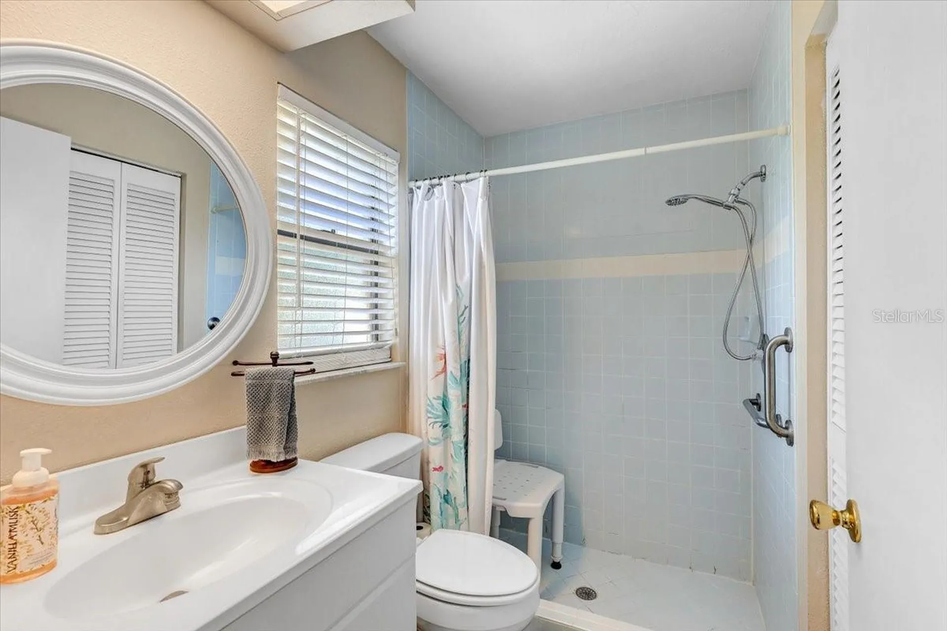 222 Glenwood Avenue Osprey FL 34229