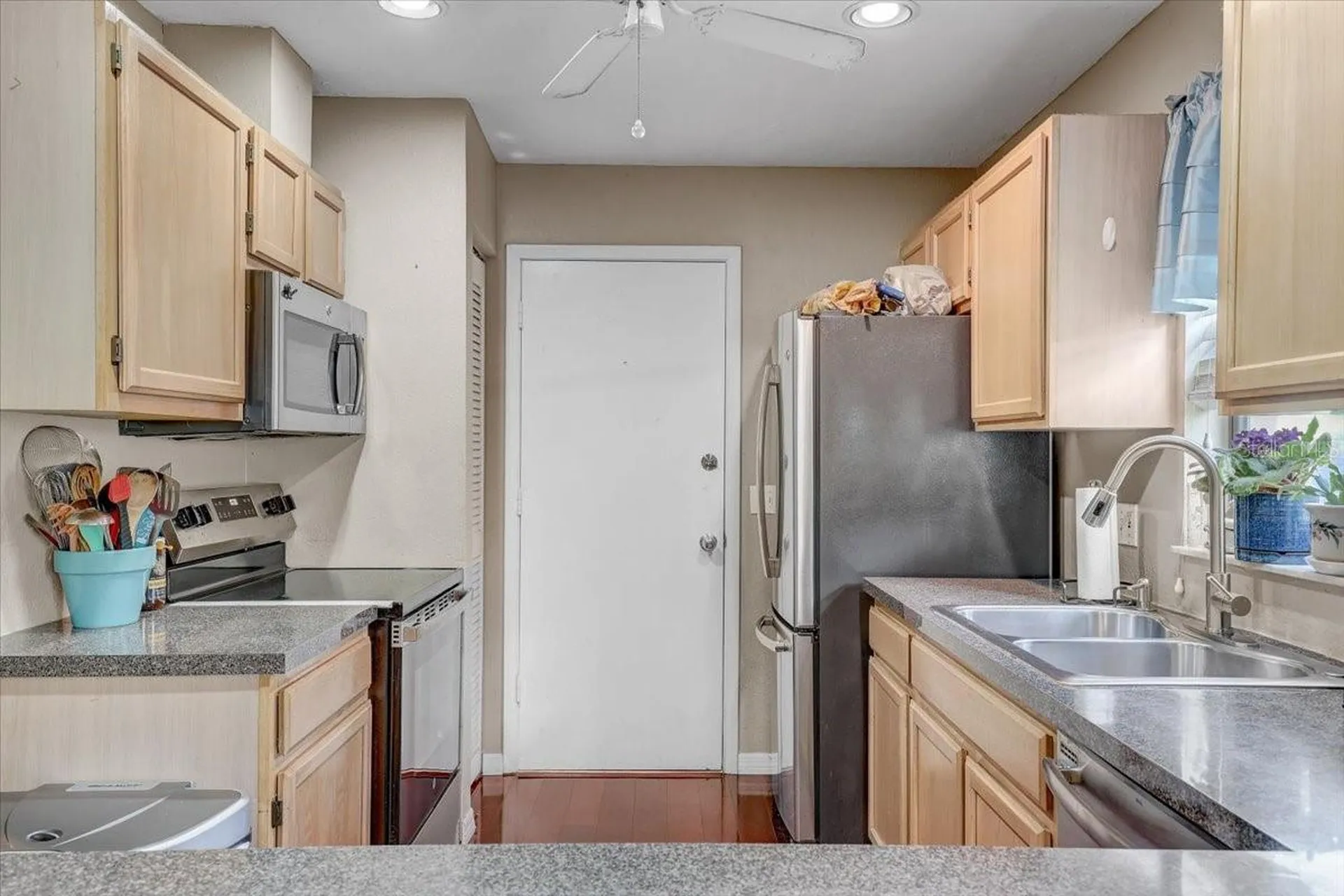 222 Glenwood Avenue Osprey FL 34229