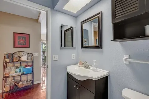222 Glenwood Avenue Osprey FL 34229
