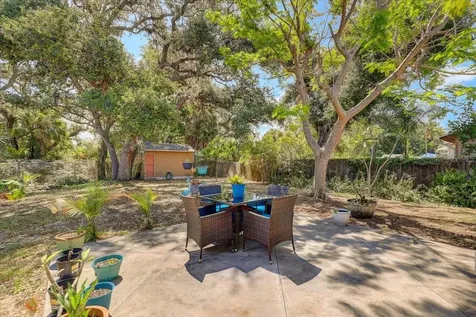 222 Glenwood Avenue Osprey FL 34229