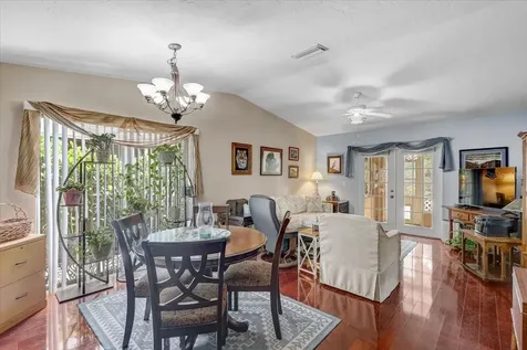 222 Glenwood Avenue Osprey FL 34229