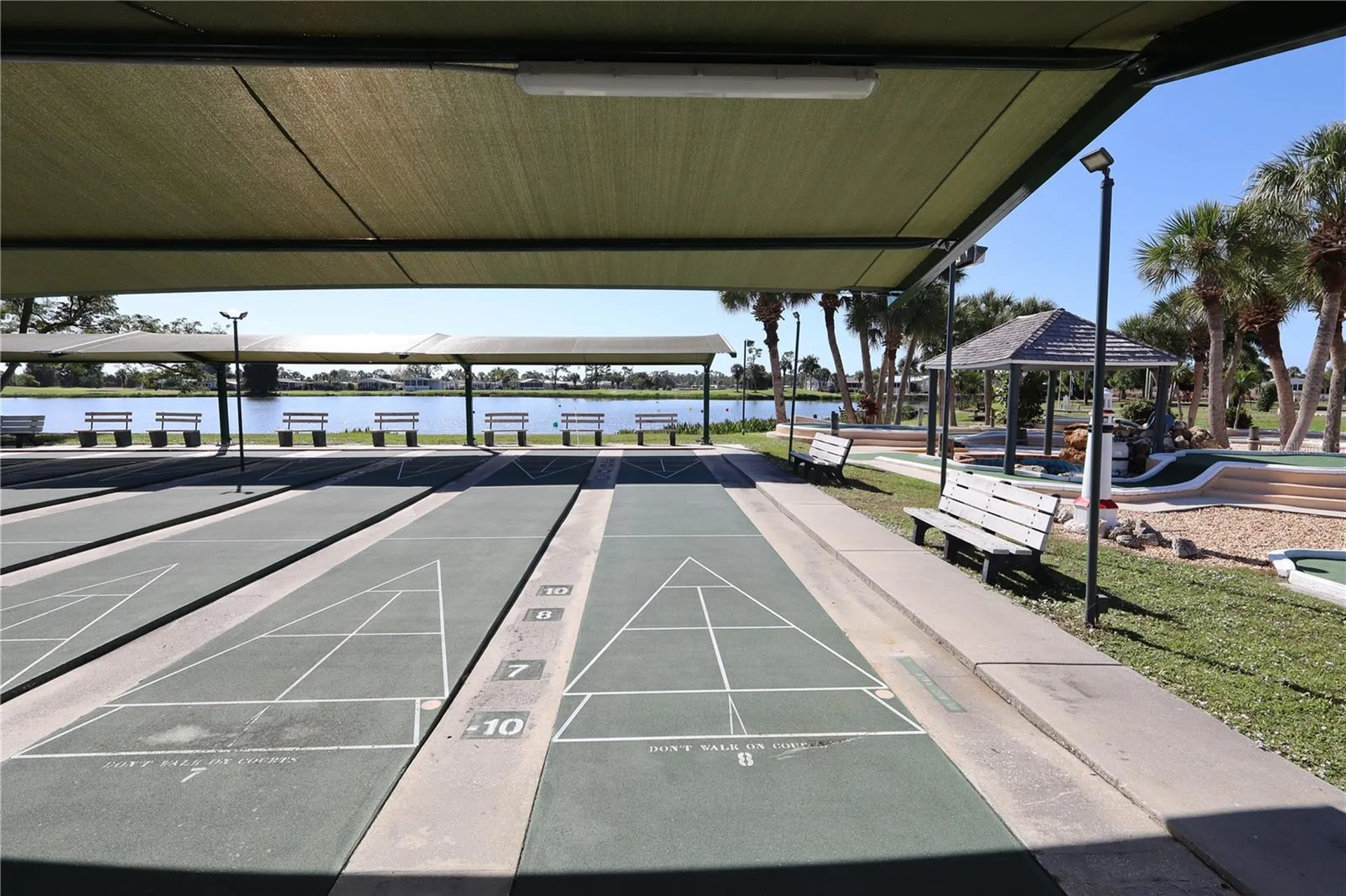 2100 Kings Highway Port Charlotte FL 33980