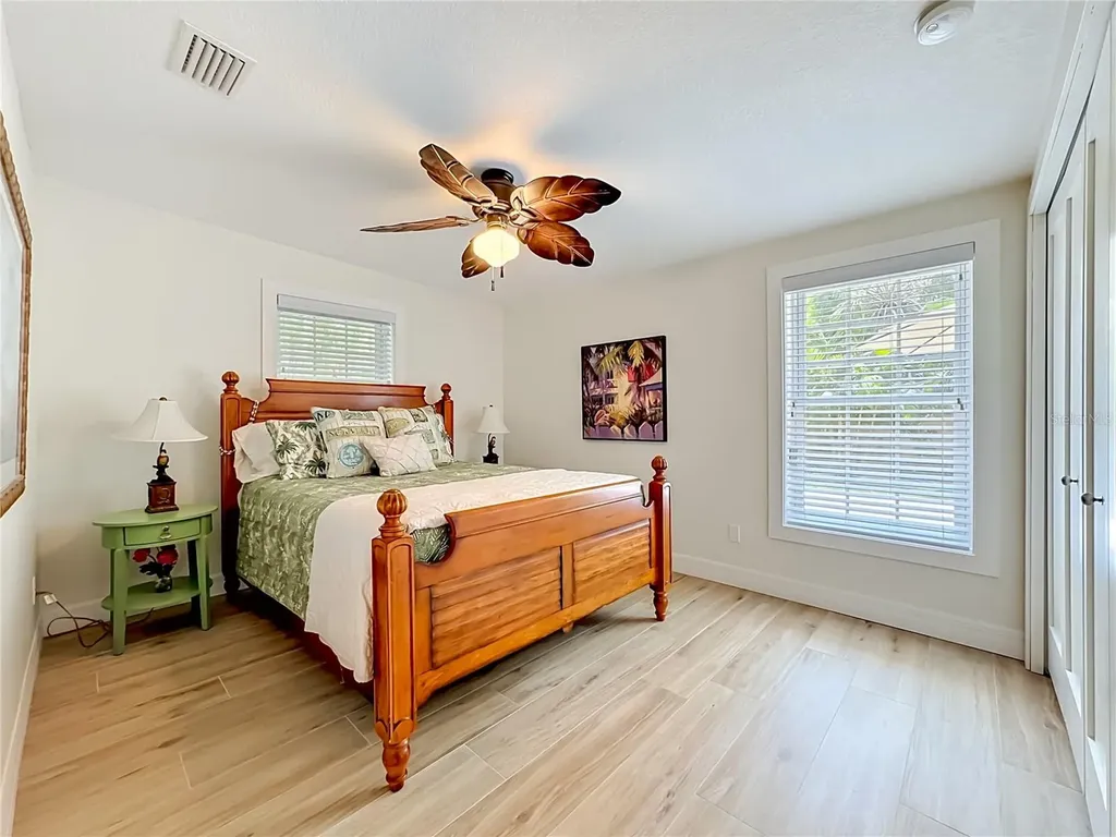 307 68th Holmes Beach FL 34217