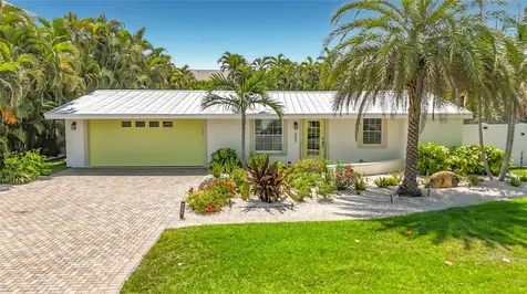307 68th Holmes Beach FL 34217