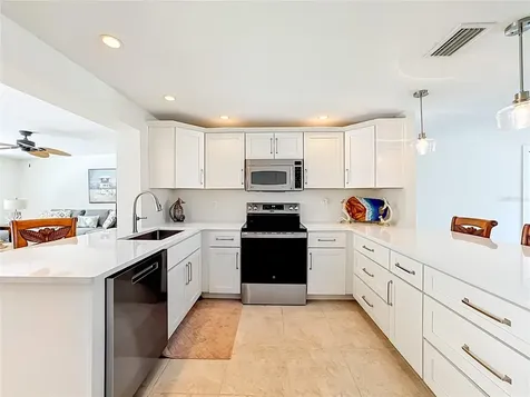 307 68th Holmes Beach FL 34217