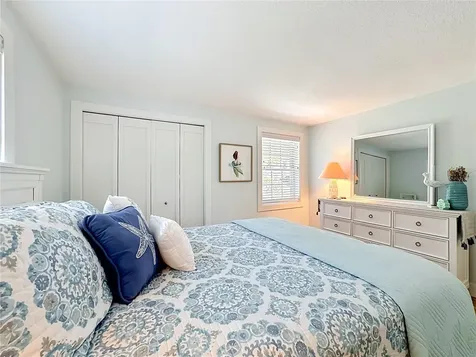 307 68th Holmes Beach FL 34217