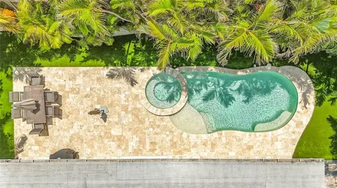 307 68th Holmes Beach FL 34217