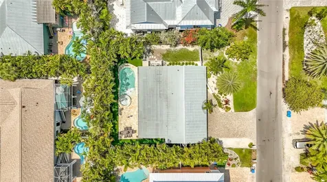 307 68th Holmes Beach FL 34217