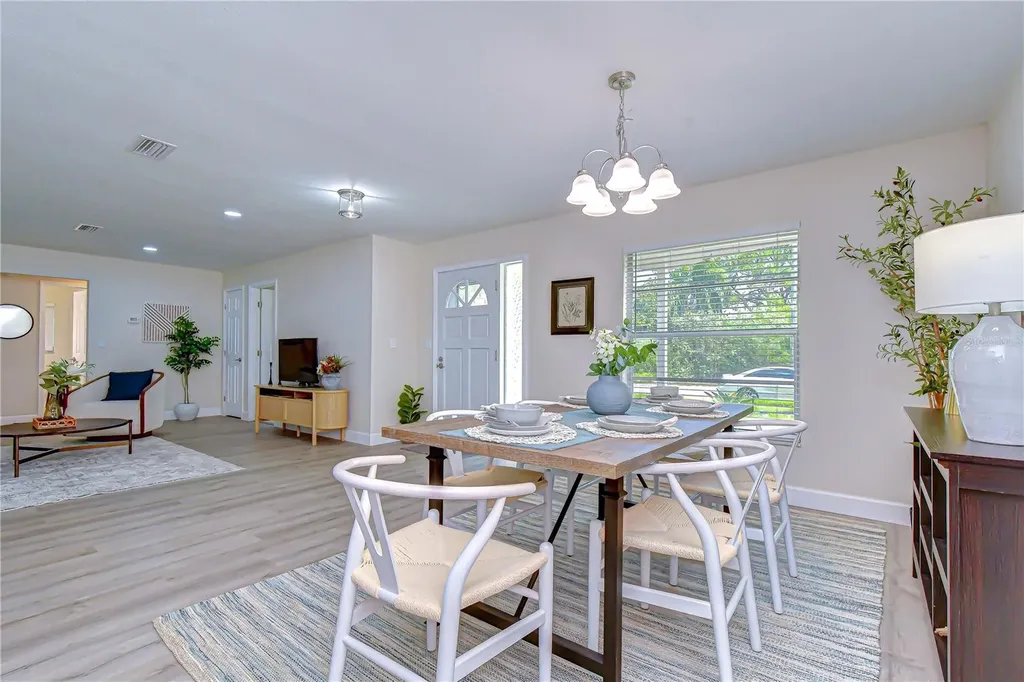 2167 Lakeview Road Clearwater FL 33764