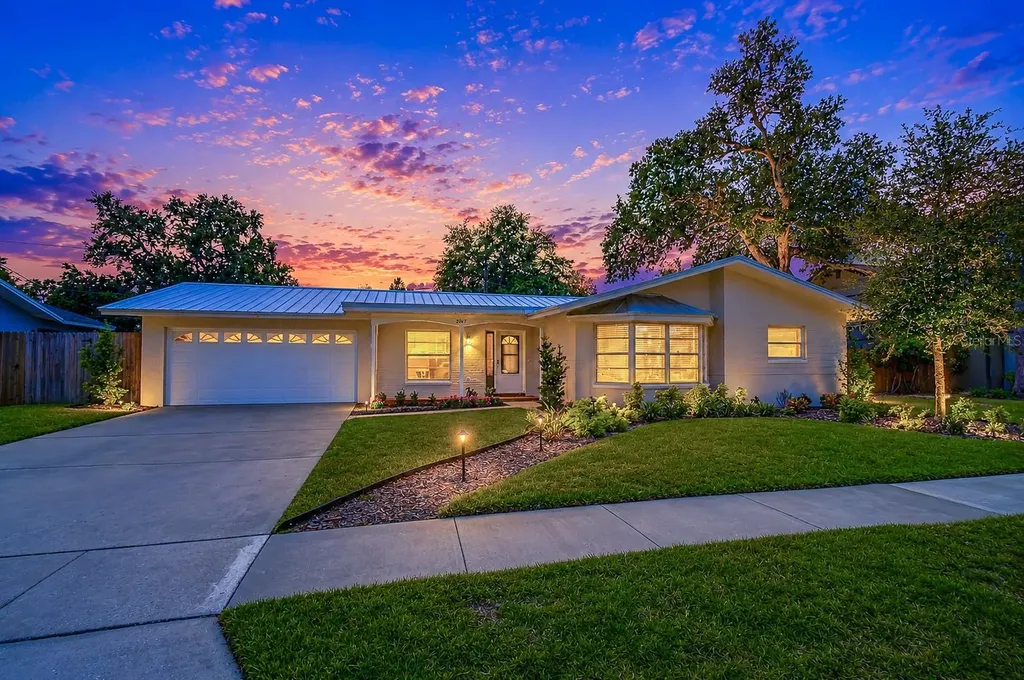 2167 Lakeview Road Clearwater FL 33764