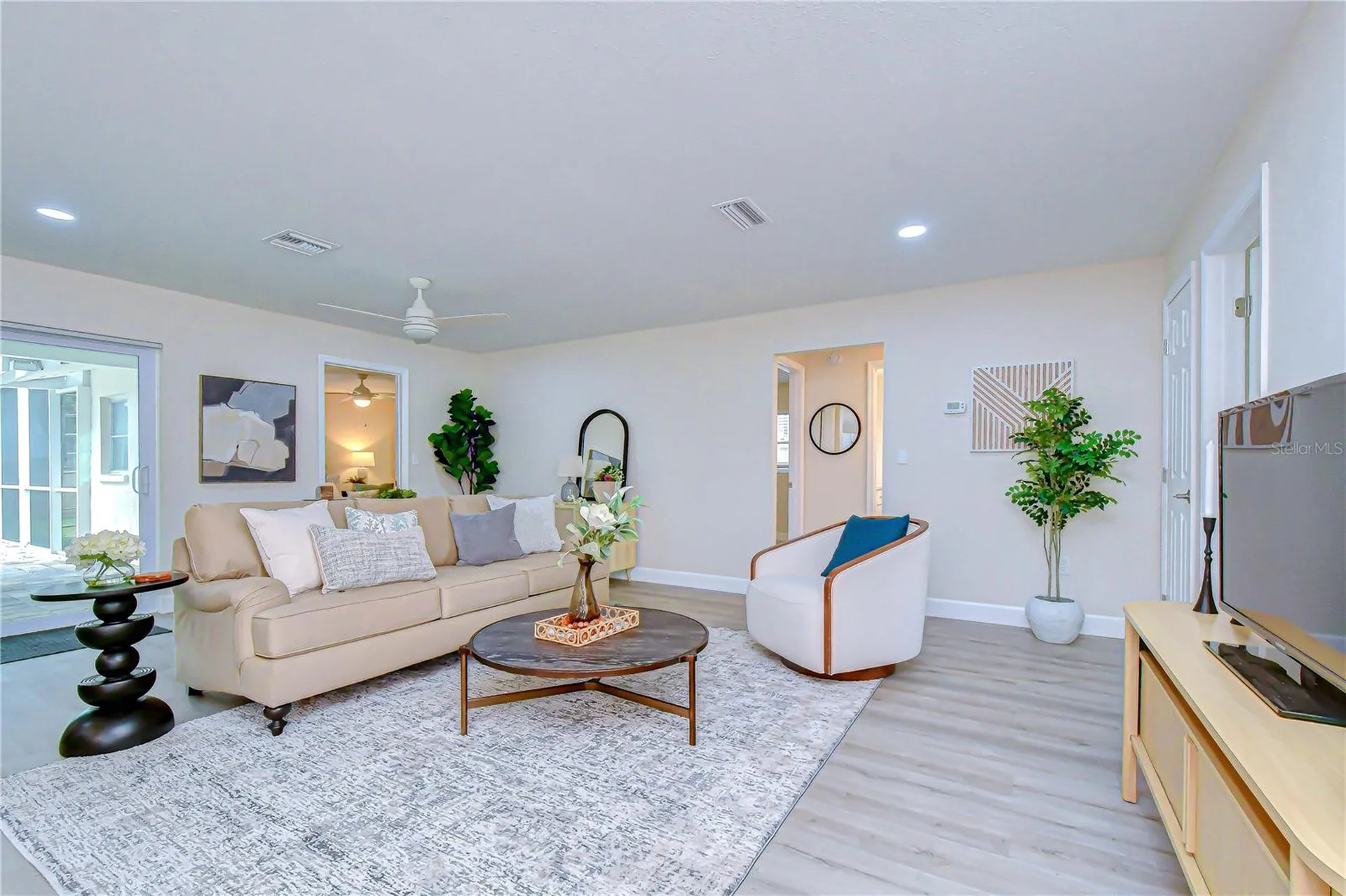 2167 Lakeview Road Clearwater FL 33764