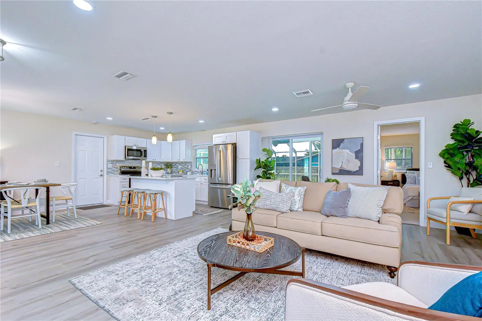 2167 Lakeview Road Clearwater FL 33764