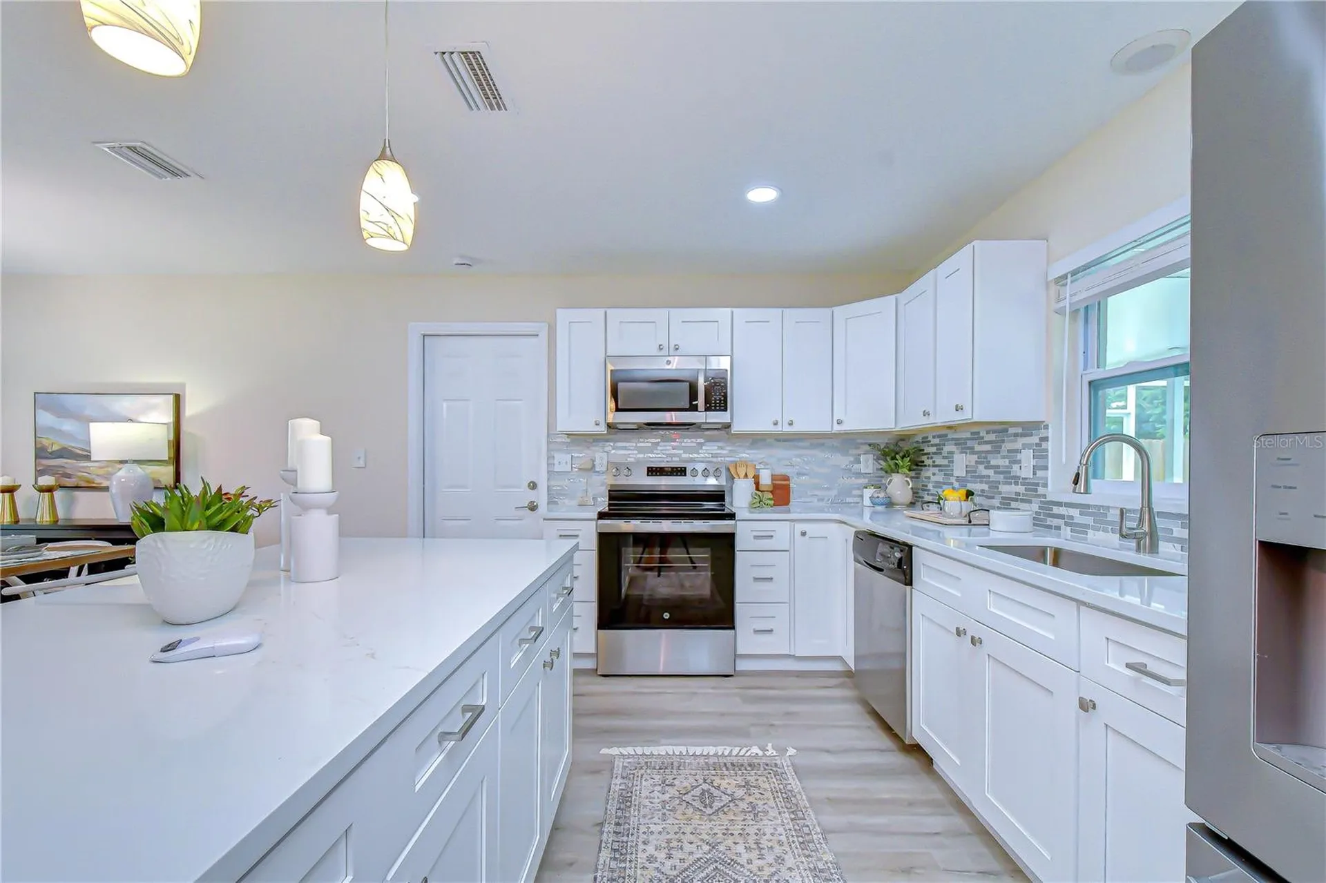 2167 Lakeview Road Clearwater FL 33764
