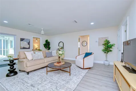 2167 Lakeview Road Clearwater FL 33764