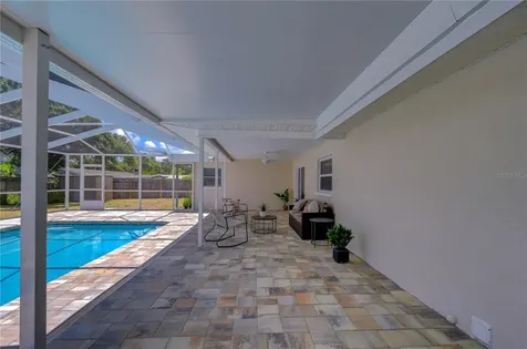 2167 Lakeview Road Clearwater FL 33764