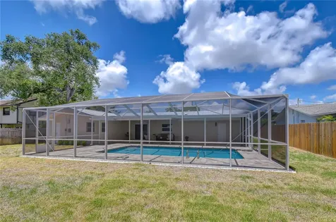 2167 Lakeview Road Clearwater FL 33764