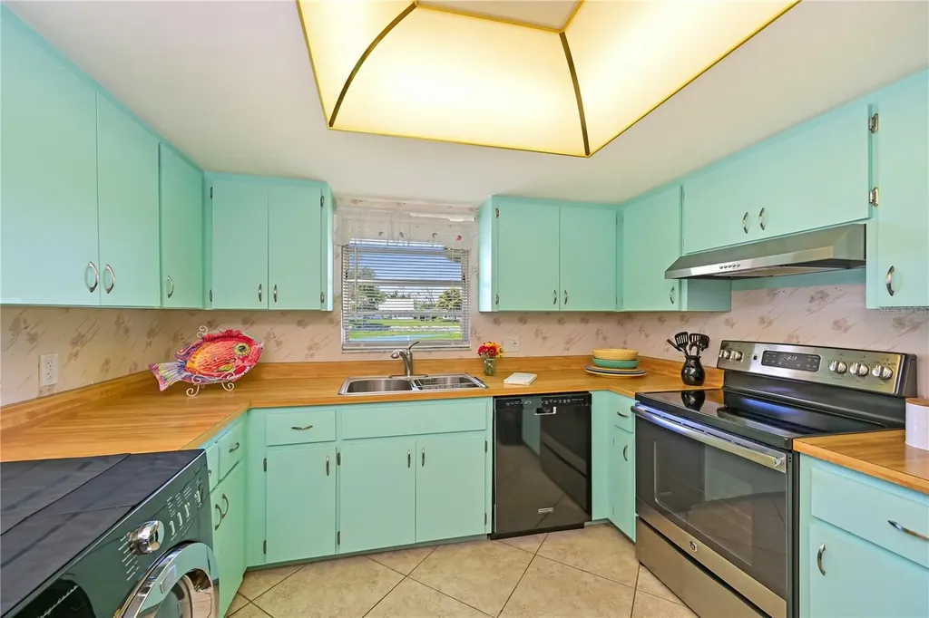 4603 Lexington Circle Bradenton FL 34210
