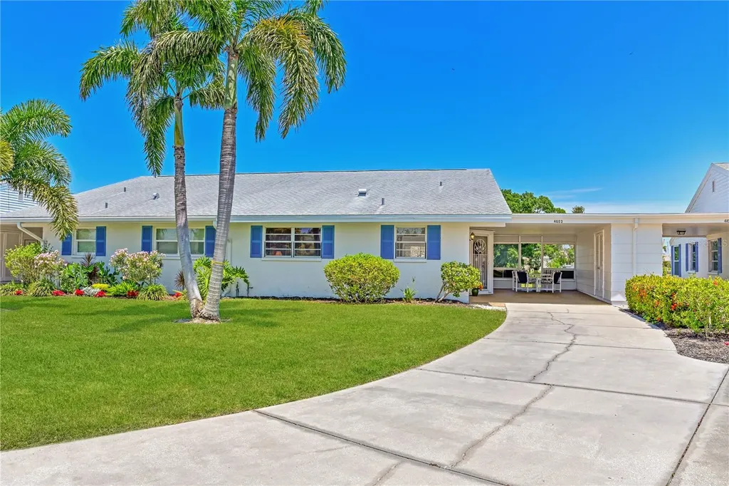 4603 Lexington Circle Bradenton FL 34210