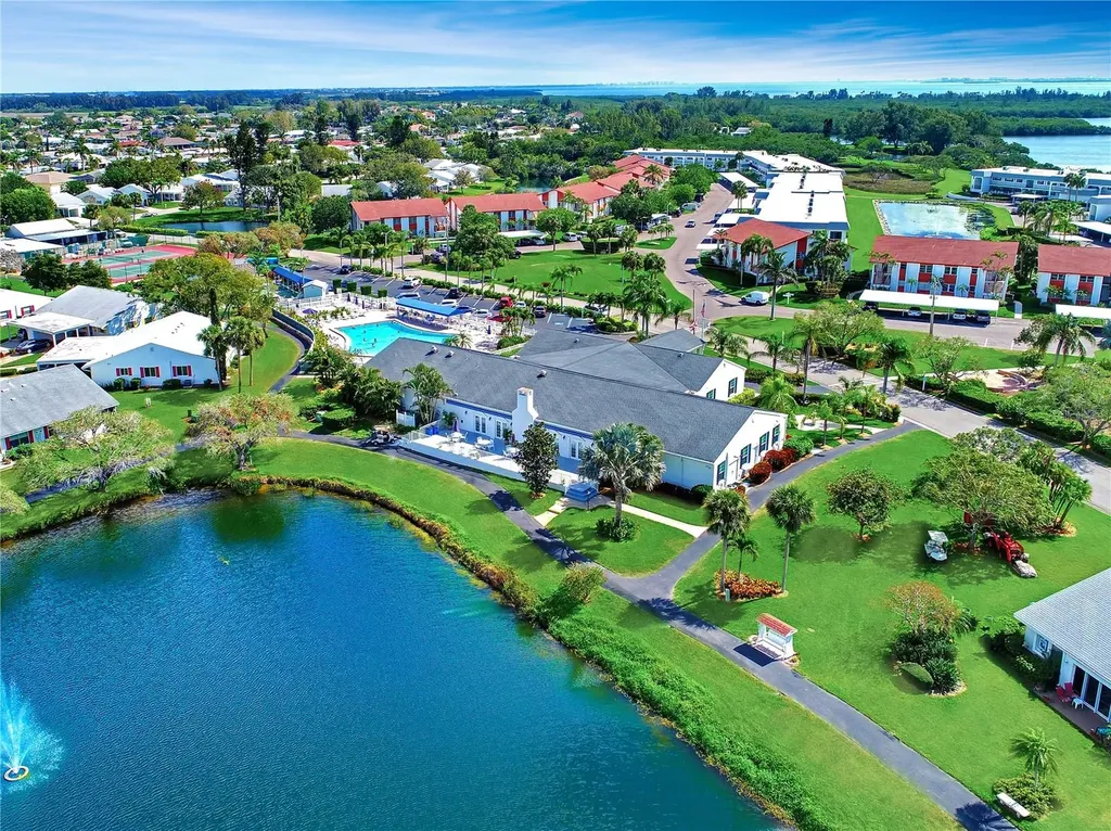 4603 Lexington Circle Bradenton FL 34210