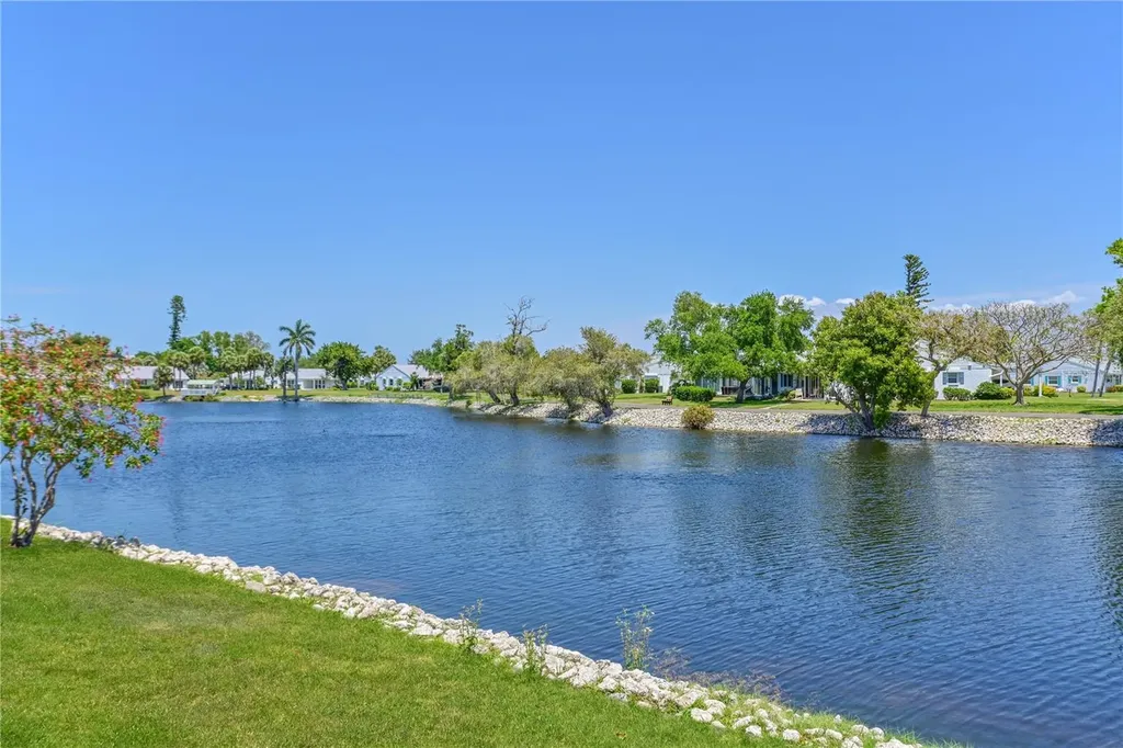 4603 Lexington Circle Bradenton FL 34210