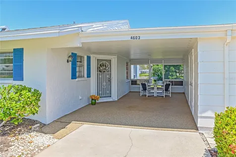 4603 Lexington Circle Bradenton FL 34210