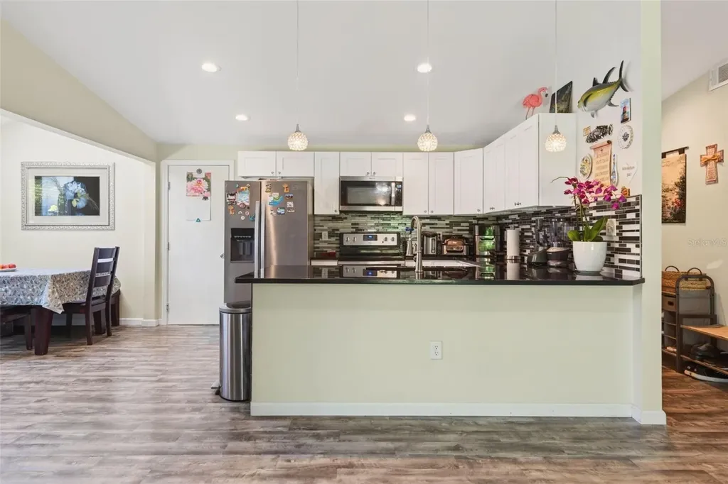 549 Longwood Circle Oldsmar FL 34677