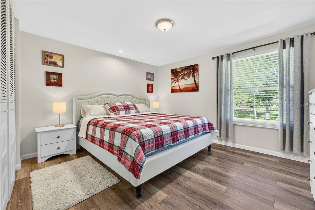 549 Longwood Circle Oldsmar FL 34677